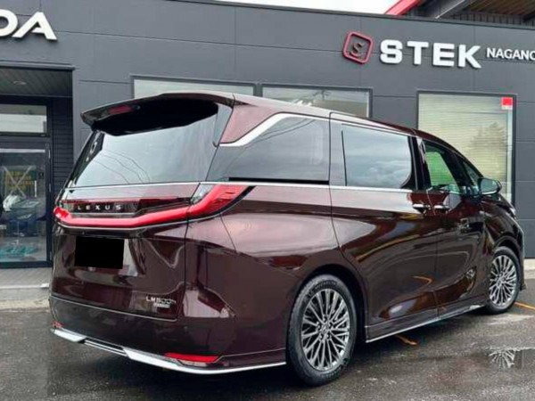 Lexus LM500h