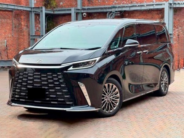 Lexus LM500h