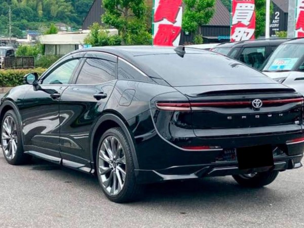 Toyota Crown Crossover