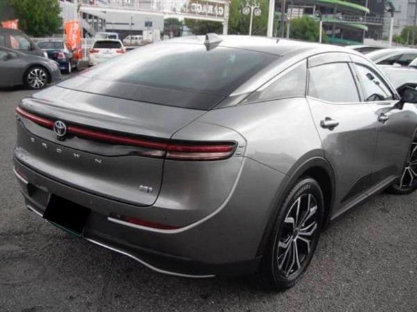 Toyota Crown Crossover