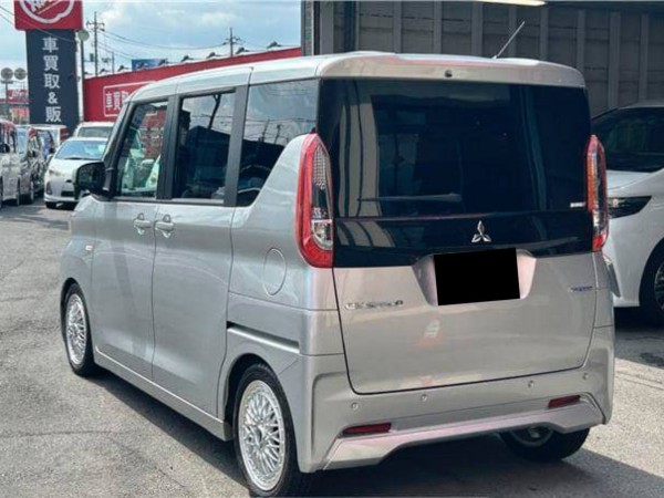 Mitsubishi eK X Space