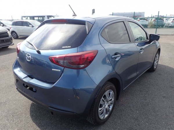 Mazda Mazda2