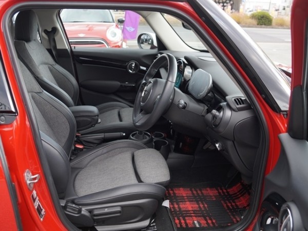 MINI Hatch