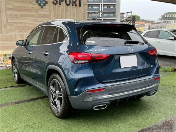 Mercedes-Benz GLA-Class