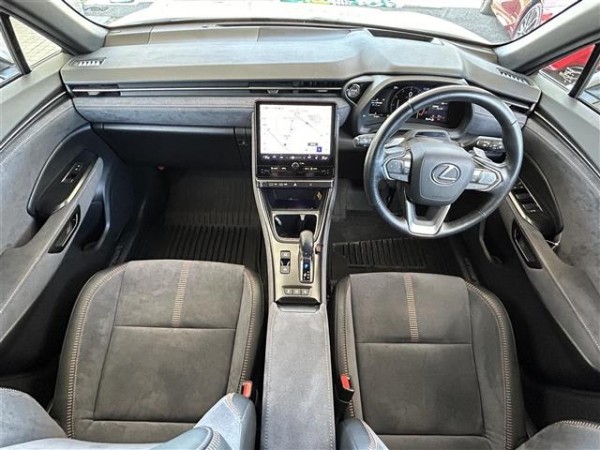 Lexus LBX