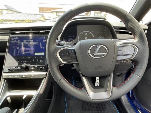 Lexus LBX