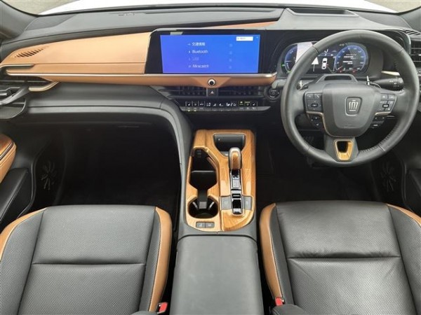 Toyota Crown Crossover