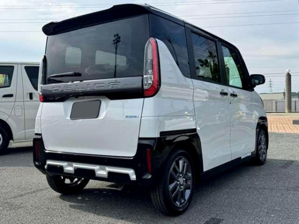 Mitsubishi Delica Mini