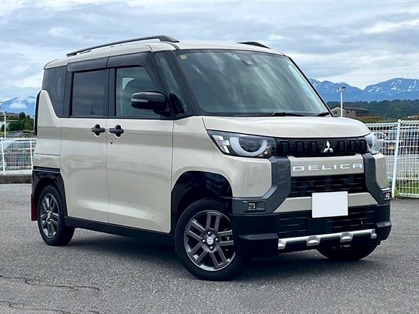 Mitsubishi Delica Mini