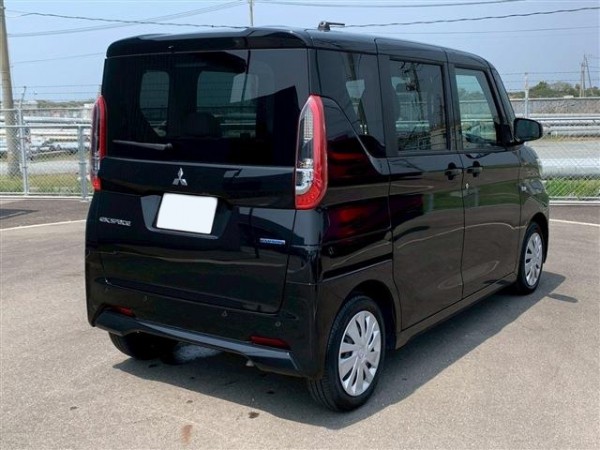 Mitsubishi eK X Space