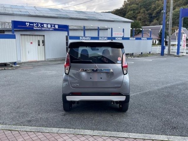 Mitsubishi eK X