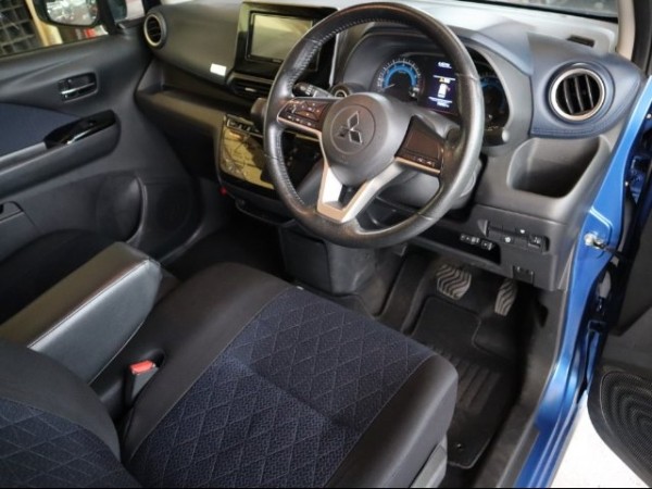 Mitsubishi eK X