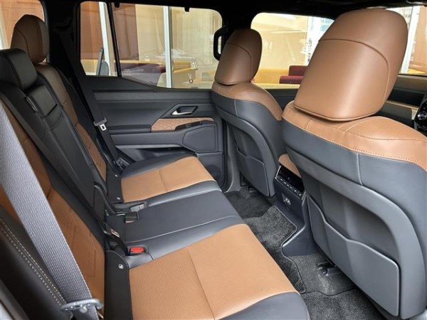 Lexus GX550