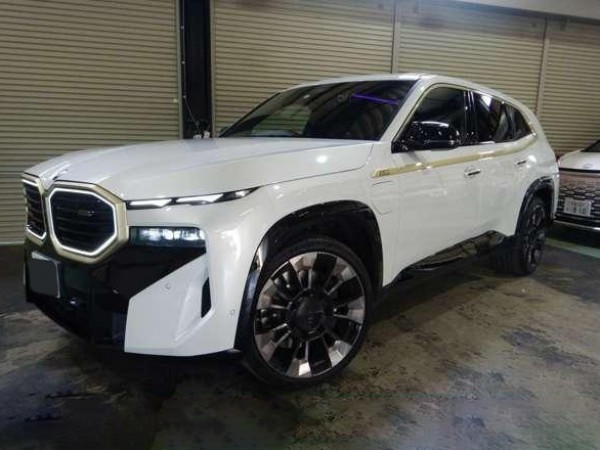 BMW XM