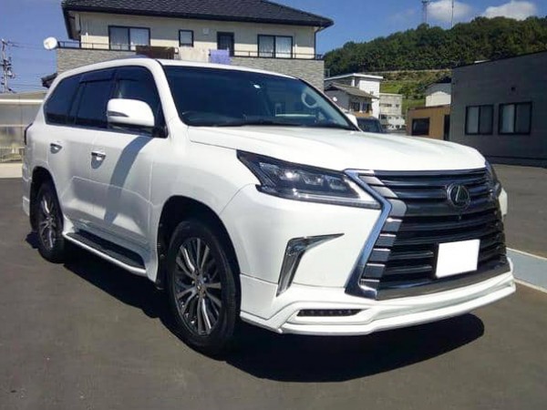 Lexus LX570
