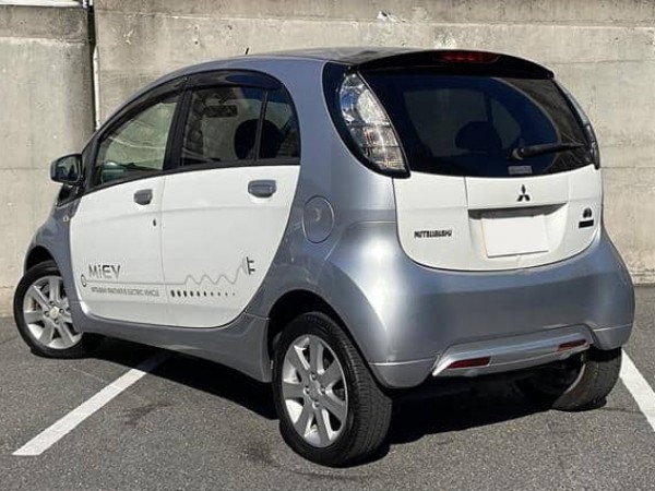 Mitsubishi i-MiEV