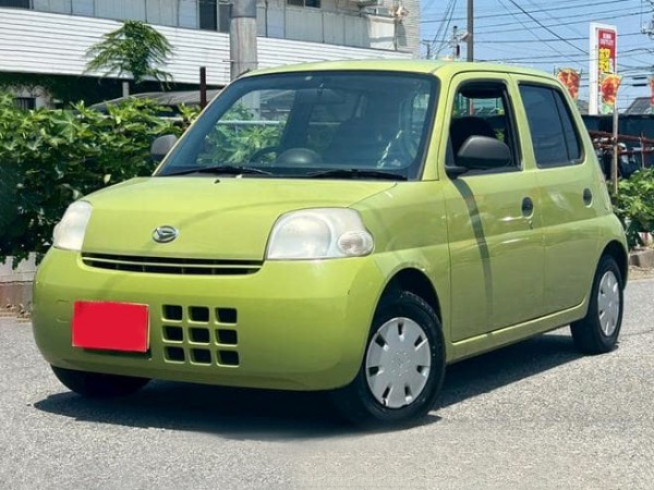 Daihatsu Esse