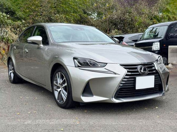 Lexus IS200t