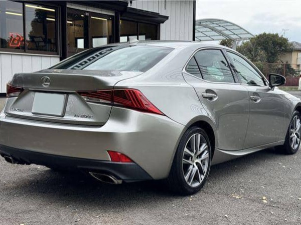 Lexus IS200t