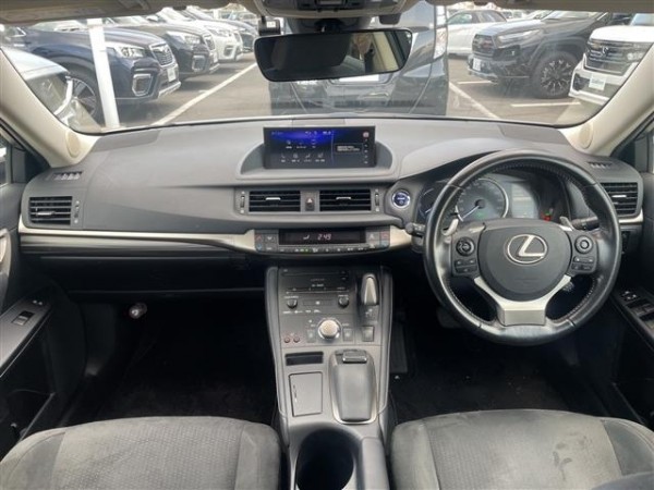 Lexus CT200h