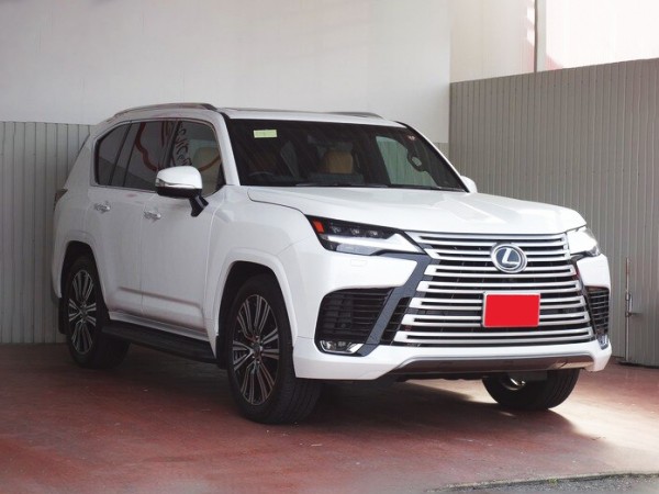 Lexus LX600
