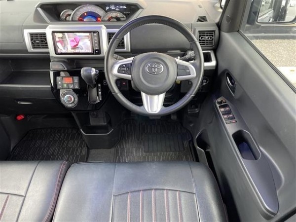 Toyota Pixis Mega