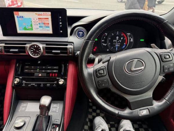 Lexus IS300h