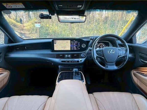 Lexus LS500h