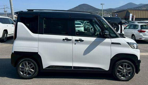 Mitsubishi Delica Mini
