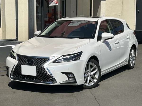 Lexus CT200h