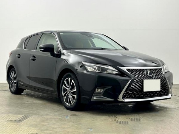 Lexus CT200h