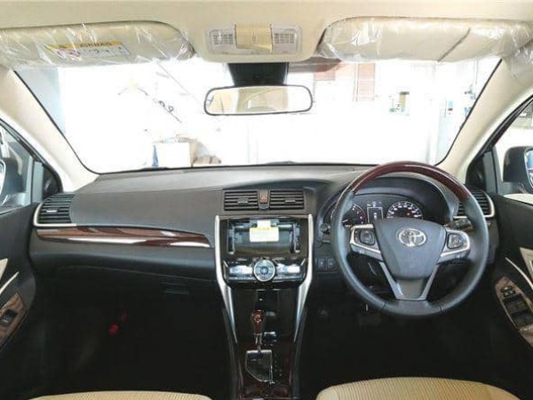 Toyota Premio