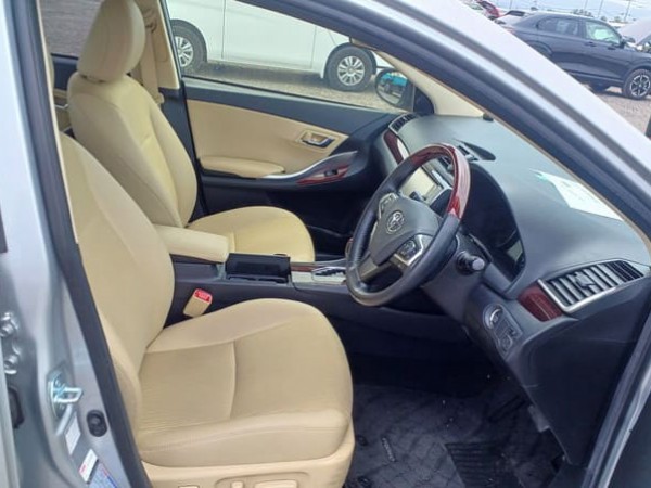 Toyota Premio