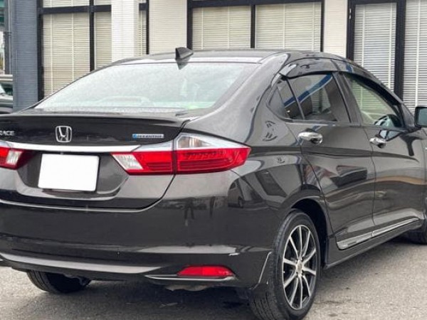 Honda Grace
