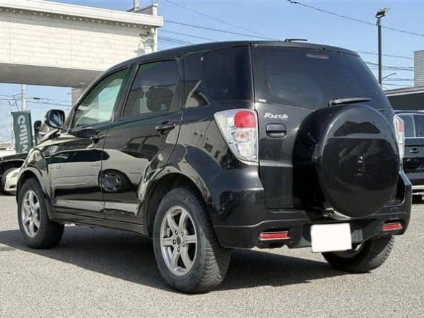 Toyota Rush