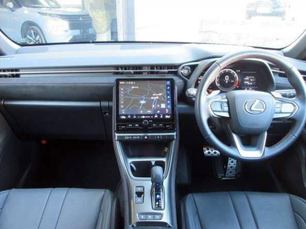 Lexus LBX