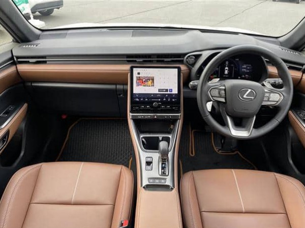 Lexus LBX
