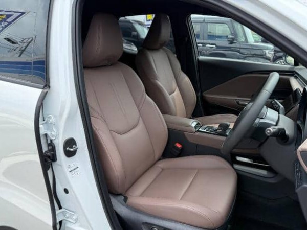 Lexus LBX