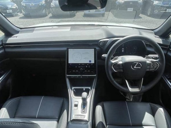 Lexus LBX