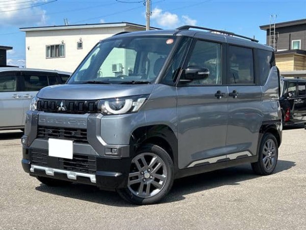 Mitsubishi Delica Mini