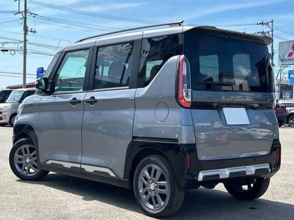 Mitsubishi Delica Mini