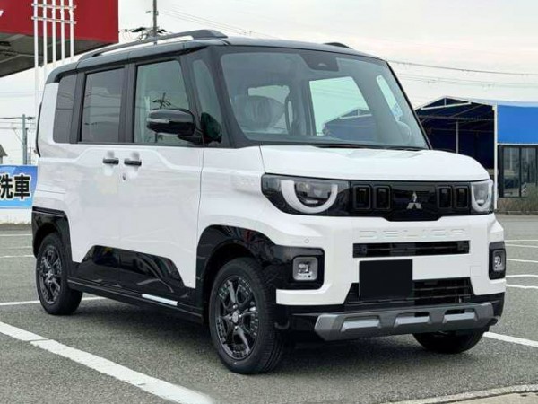 Mitsubishi Delica Mini