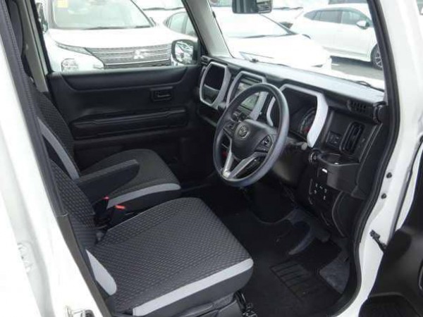 Mazda Flair Crossover