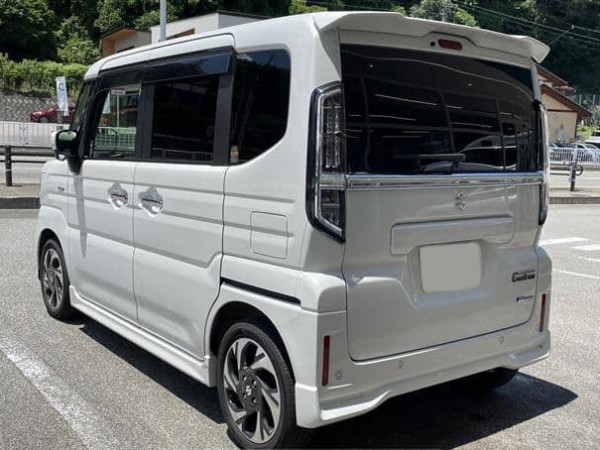 Suzuki Spacia