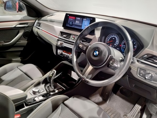 BMW X2