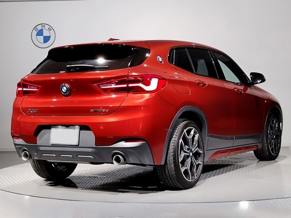 BMW X2