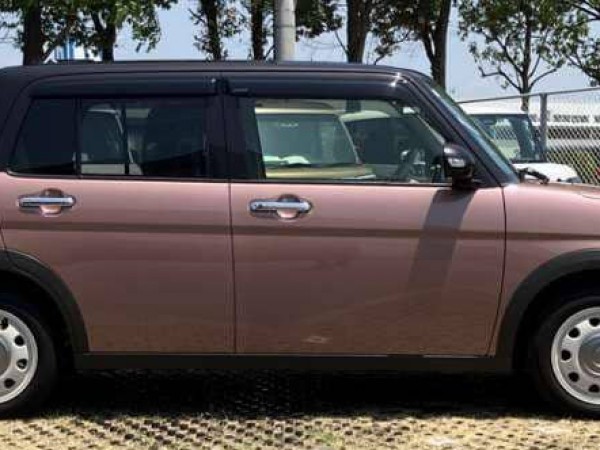 Suzuki Alto Lapin