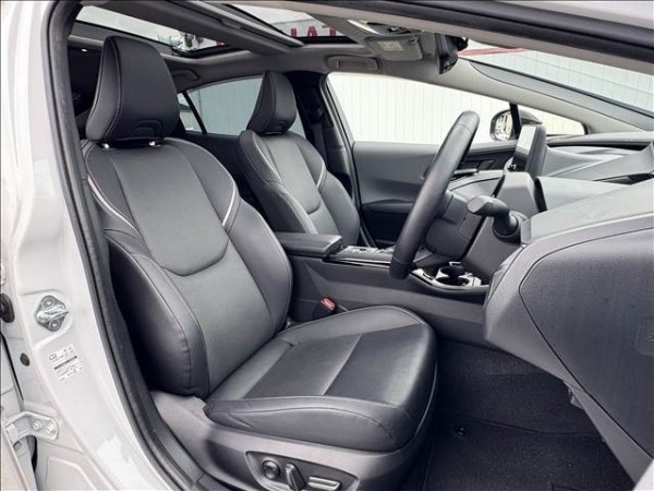 Toyota Prius PHV