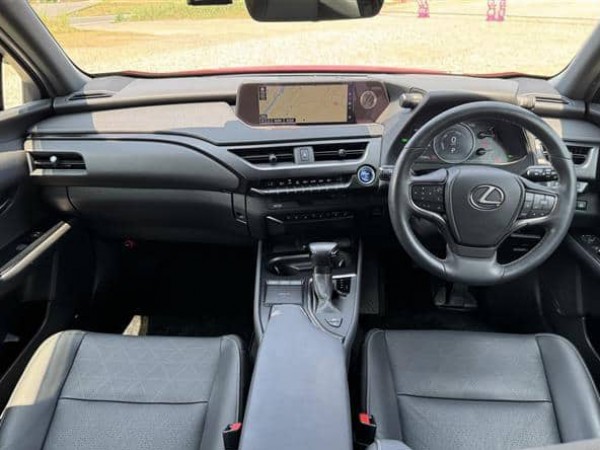 Lexus UX250h