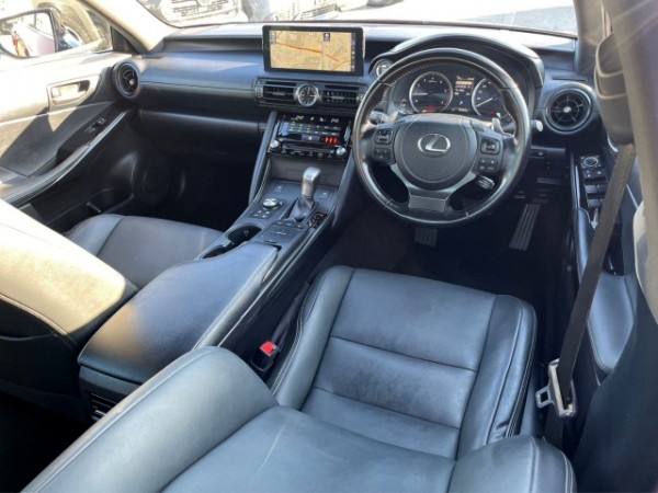 Lexus IS300